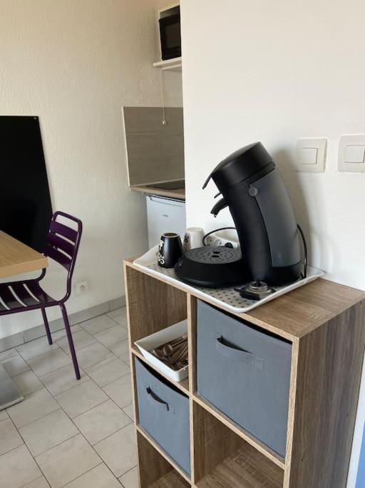 Studio Clim Parking Dhuoda Nîmes Exteriér fotografie